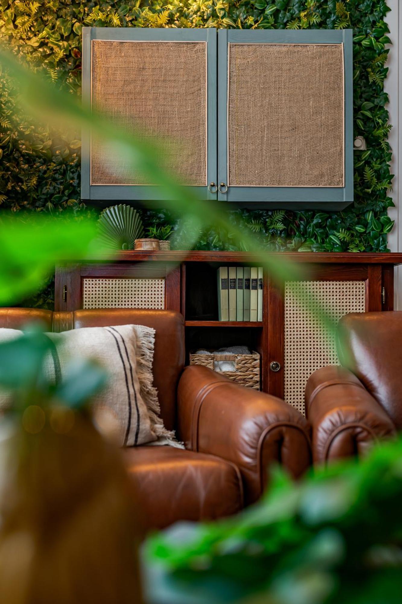Jungle Aesthetics Downtown Apartman Aircon And Garage Parking Budapeşte Dış mekan fotoğraf