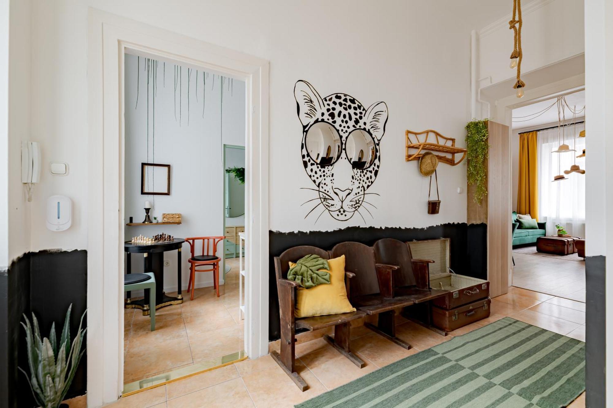 Jungle Aesthetics Downtown Apartman Aircon And Garage Parking Budapeşte Dış mekan fotoğraf