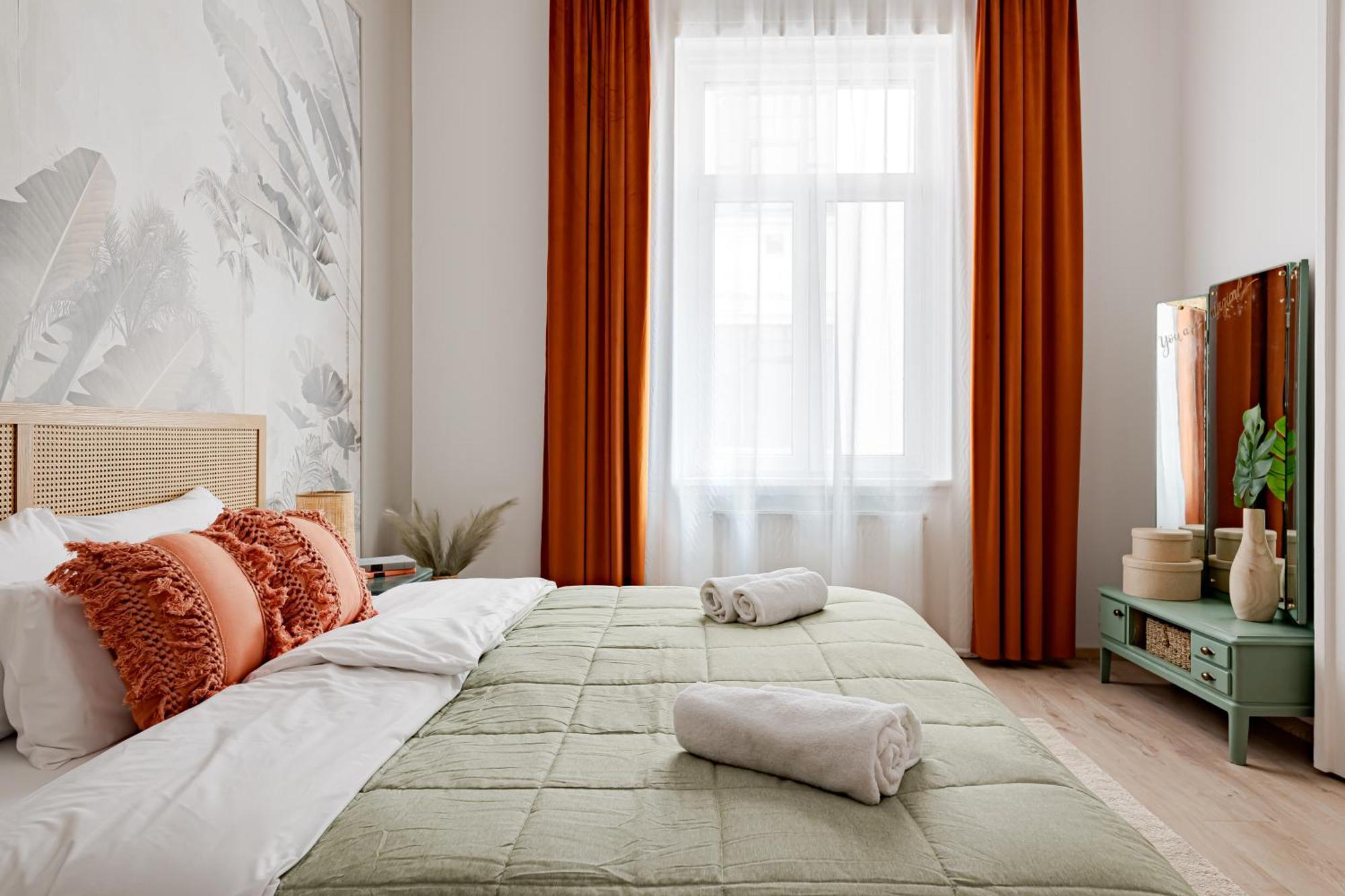 Jungle Aesthetics Downtown Apartman Aircon And Garage Parking Budapeşte Dış mekan fotoğraf